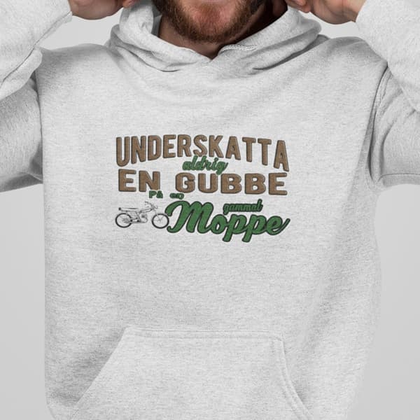 Underskatta aldrig en gubbe på en gammal moppe - grå huvtröja