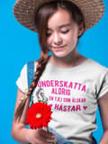 Miniatyrbild 3 av 3: Underskatta aldrig en tjej som älskar hästar T-shirt vit