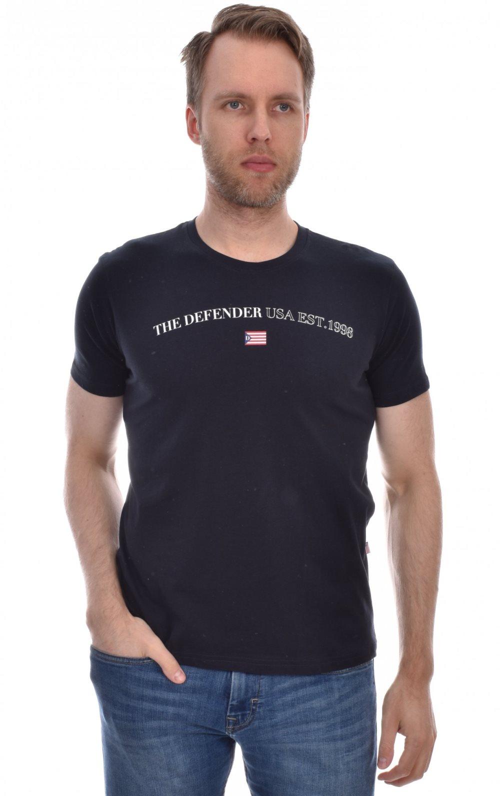 Defender - Oliver Tee