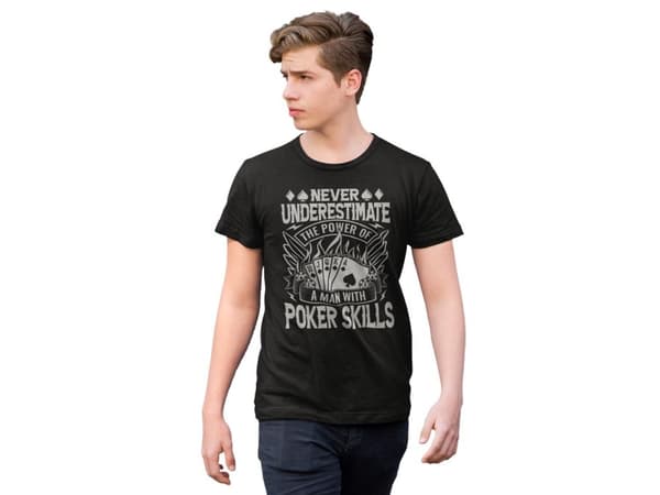Poker T-shirt - svart - Never underestimate the power of a man