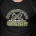 Miniatyrbild 1 av 2: Svart - T-shirt -  Underskatta aldrig en kille som spelar gitarr