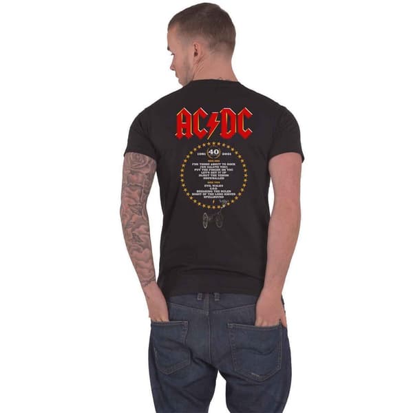 AC/DC Unisex T-shirt i bomuld til voksne for dem, der skal til at rocke 40th Flames