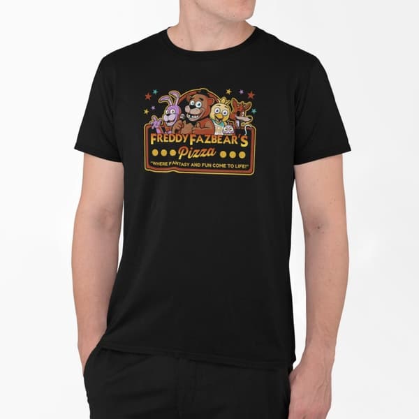 FNAF t-shirt med Five nights Freddys pizza design