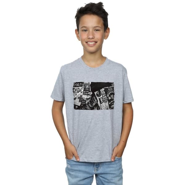 AC/DC T-shirt med kollektion av märken och affischer för pojkar
