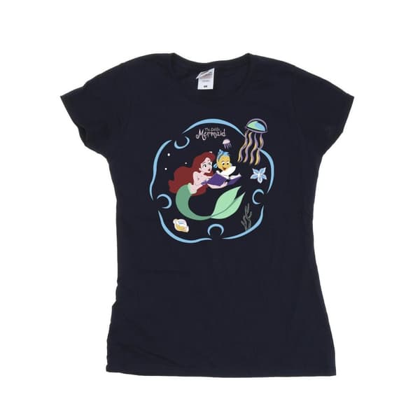 Disney Dam/Tjej Den lilla sjöjungfrun läser en bok - T-shirt i bomull