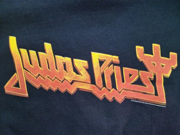 Judas Priest Invincible Shield Album  T-Shirt