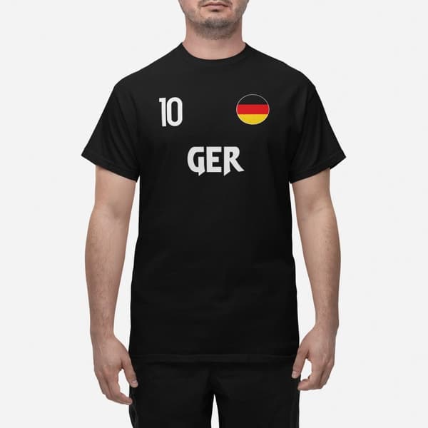 Tyskland landslag t-shirt i svart med GER & 10 fotboll Germany