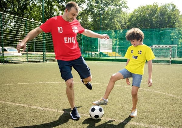 Polen landslag t-shirt i röd POL & 10 fotboll euro24