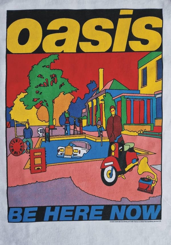 Oasis- Be Here Now Full C  T-Shirt