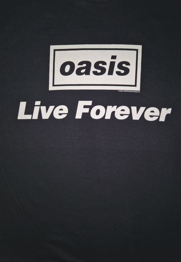 Oasis Live Forever  T-Shirt