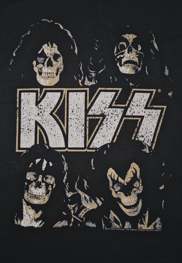 Kiss Skulls longsleeve  T-Paita