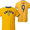 Miniatyrbild 1 av 5: Sweden T-shirt curve design med ISAK 9 - gul tipped fotbolls t-tröja