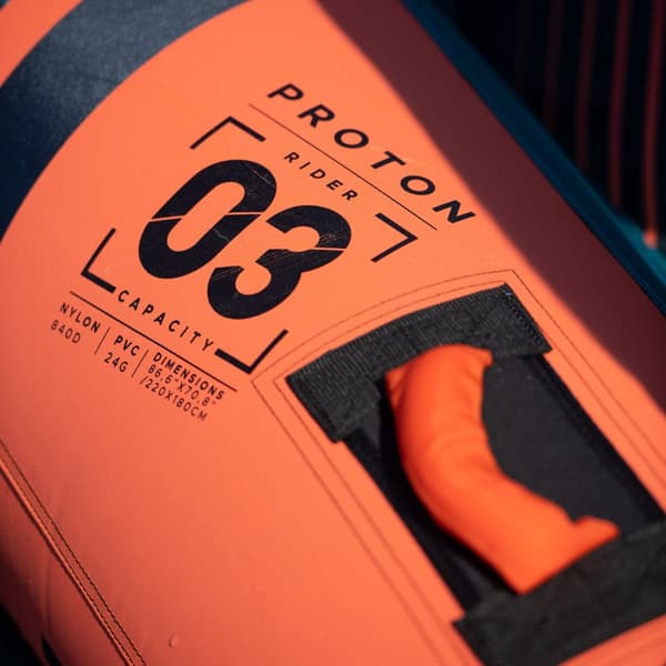 Åksoffa JOBE Proton 3P, 3 personer, 220 x 180 x 75 cm, blå/orange
