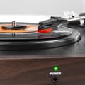 Miniatyrbild 6 av 11: Fenton RP106DW USB-skivspelare med högtalare - Mörkbrun (trä)