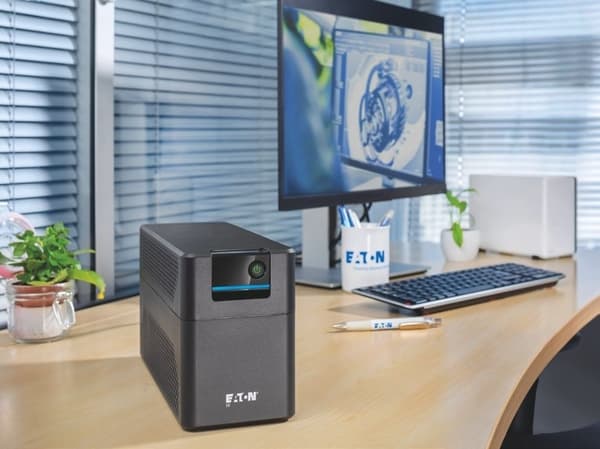 Eaton 5E Gen2 900 USB-keskeytymätön virtalähde (UPS) Line-Interactive 0,9 kVA 480 W 2 AC-pistorasiaa