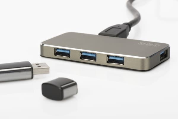 DIGITUS DA-70240 - Hubb - 4 x SuperSpeed USB 3.0 - skrivbordsmodell