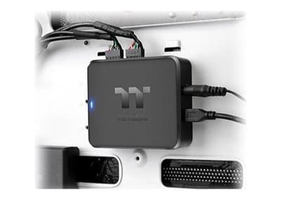 Thermaltake H200 PLUS Internal USB Hub - TT Premium Edition - hub - 3 x USB 2.0 + 3 x USB 2.0 (intern) - stasjonær