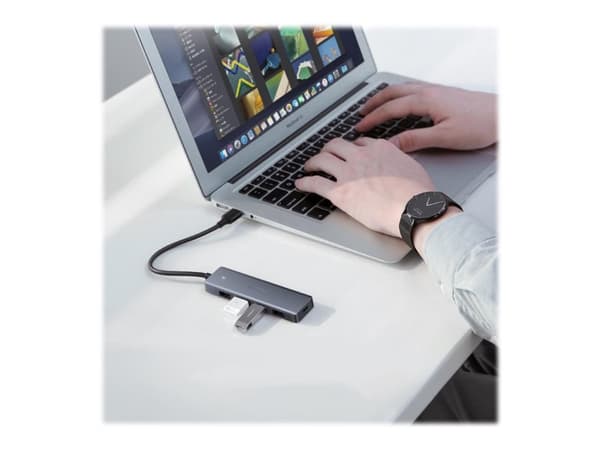 Ugreen - Hubb - 4 x SuperSpeed USB 3.0 - skrivbordsmodell
