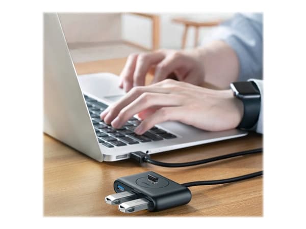 Ugreen CR113 - Hub - 4 x SuperSpeed USB 3.0 - stasjonær