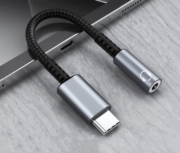 INF USB-C till 3,5 mm adapter för hörlurar Grå