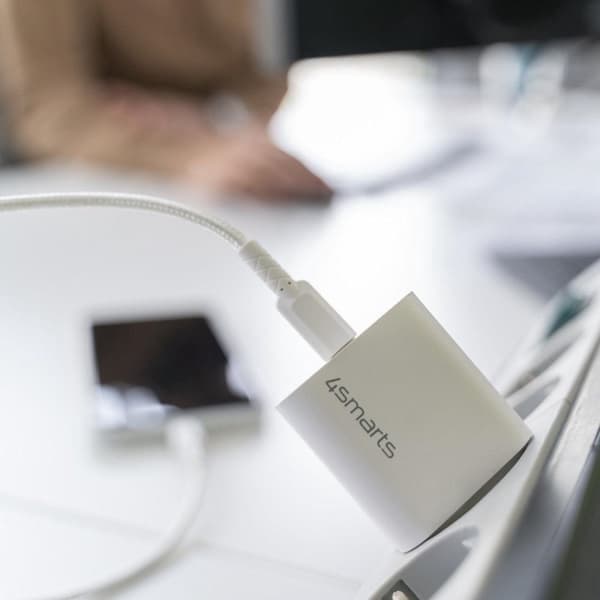 4Smarts VoltPlug Adapter 20W USB-C hurtigoplader med strømforsyning