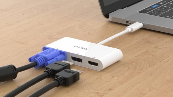 D-Link DUB-V310 - Videoforbindelse - DisplayPort / HDMI / VGA - USB-C (M) til HD-15 (VGA), HDMI, DisplayPort (W) - 11 cm - 4K-understøttelse (DUB-V310