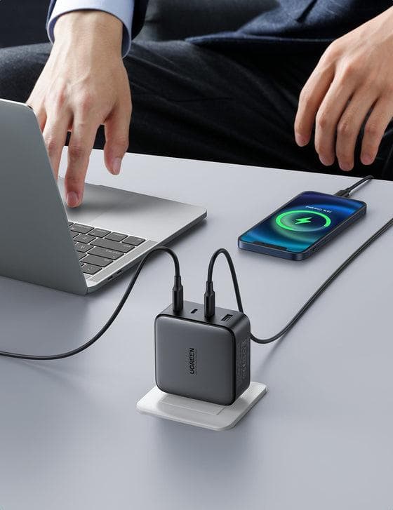Ugreen - 4 i 1 GaN-stik - 100W oplader med USB C og USB A - Space Grey