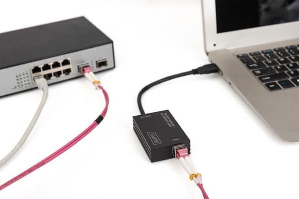 Digitus dator, fiberoptik, bärbar dator, USB 3.2 Gen 1 (USB 3.0), nätverksadapter [1x USB - 1x SFP-kortplats] DN-3026