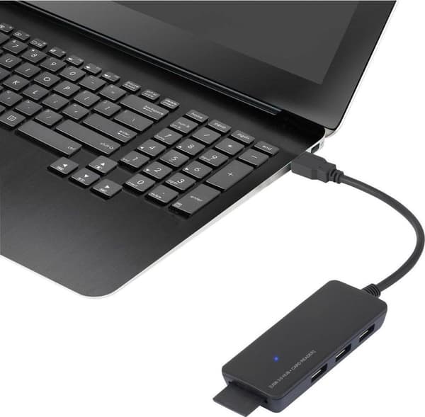 Renkforce 3 Ports USB 3.2 Gen 1 Hub med inbyggd SD-kortläsare Svart