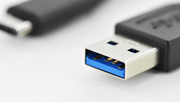 Digitus USB-kabel USB 3.2 Gen1 (USB 3.0 / USB 3.1 Gen1) USB-A-kontakt, USB-C-kontakt 1,00 m Svart Rund, Plugg passar åt båda hållen, Skärmad (dubbel)