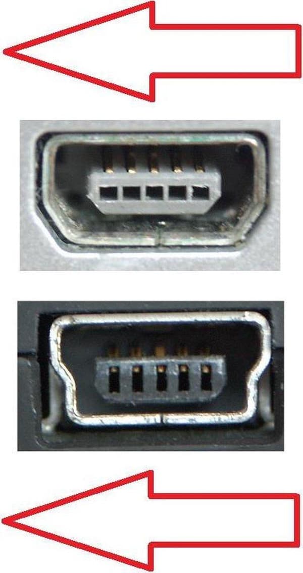 DeLOCK USB Mini B (m) vinklet til USB-A (f) OTG-adapter - USB2.0 - op til 2A / sort - 0,15 meter