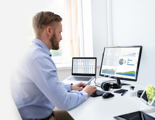 D-Link 6-i-1 USB-C Hub med HDMI/kortläsare/strömförsörjning DUB-2327