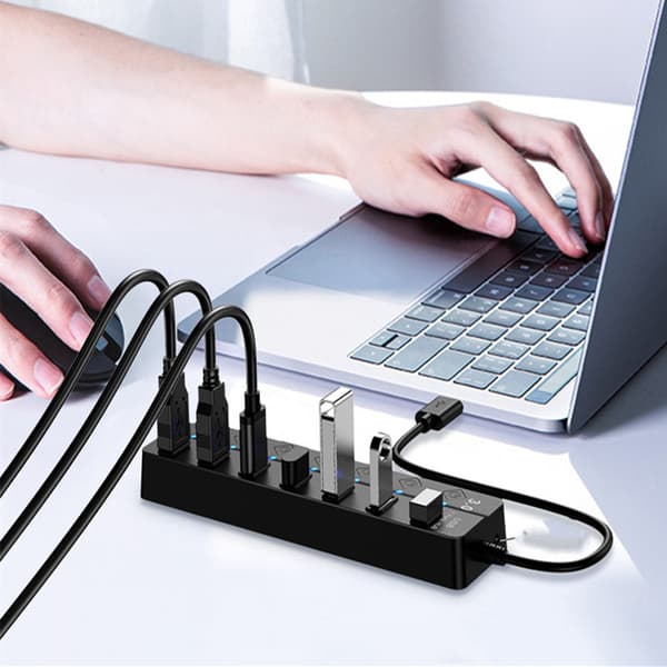 INF USB splitter USB 3.0 hub 5 Gbps 7-ports individuelle LED tænd/sluk-knapper