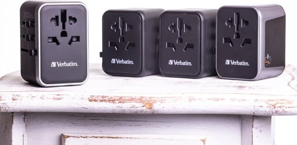 Verbatim UTA-02 Universal Travel Plug & USB-C/A laturi 20 W (49544)