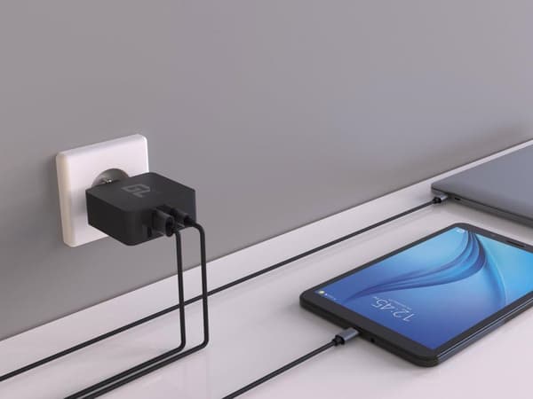 GREEN CELL Oplader USB-C 45W PD med kabel USB-C og ekstra USB-port til Asus ZenBook, HP Spectre, HP Envy x2