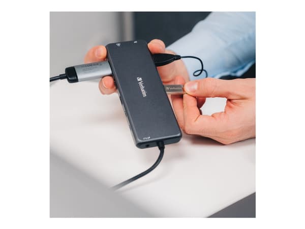 Verbatim CMH-13, USB Type-C, 3,5 mm, DisplayPort, HDMI, RJ-45, USB 2.0, USB 3.2 Gen 1 (3.1 Gen 1) Type-A, USB 3.2 Gen 2 (3.1 Gen..., 10000 Mbit /s, 3