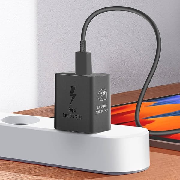 Original Samsung 25W Efficiency Adapter - inklusive USB-C kabel 1 meter - sort