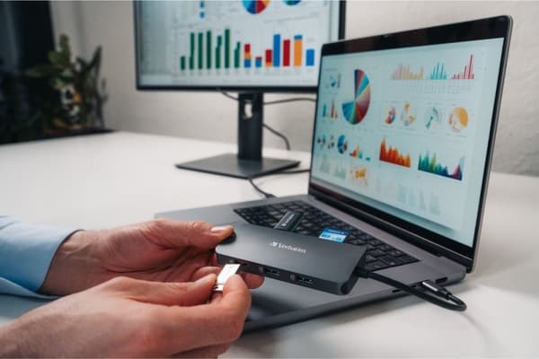 Verbatim USB-C Pro multiport hub 9-port CMH-09