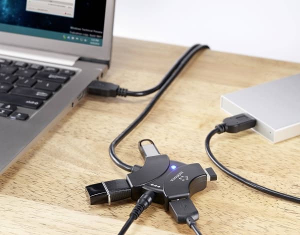 Renkforce RF-6270930, 10 m, USB A, 4 x USB A, USB 2.0, Svart