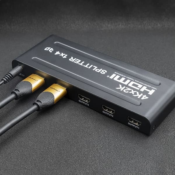 Qoltec 51798 Active HDMI Splitter 4 x HDMI 4K x 2K | 3,4 Gb/s