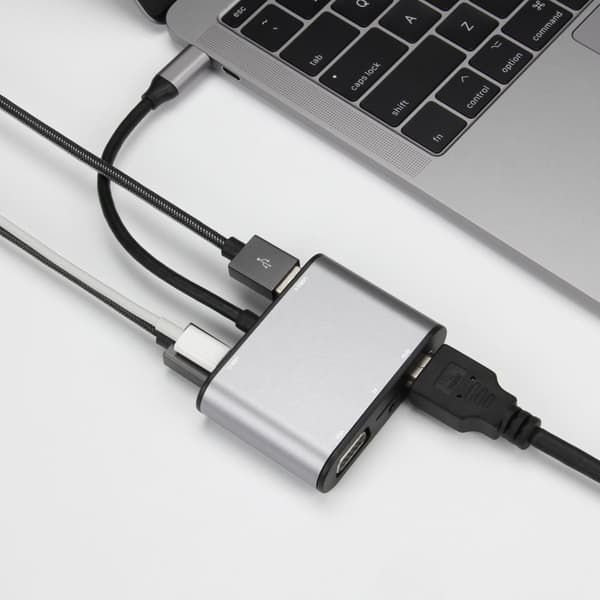 INF 8-i-1 USB-C Hub Multiport-adapter med HDMI, VGA, Ethernet