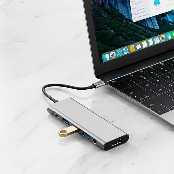 Tech-Protect HB04 9in1 Hub Adapter - Space Grå