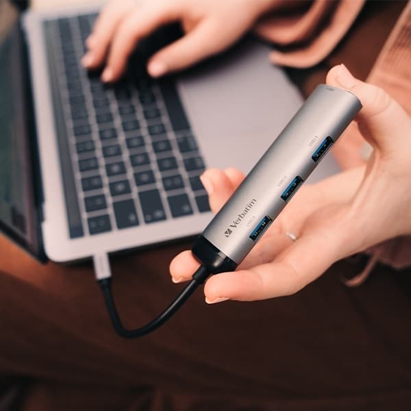 Verbatim USB-C till USB-A 4-Portar Hubb Adapter 49147 - Silver