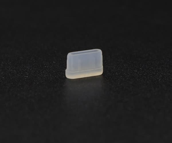 INF Type-C støvpropper, 4-pak Gennemsigtig