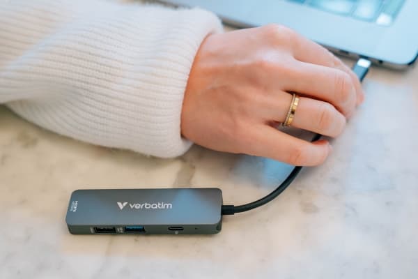 Verbatim 32155, USB 3.2 Gen 1 (3.1 Gen 1) Type-C, HDMI, USB 2.0 Type-A, USB 3.2 Gen 1 (3.1 Gen 1) Type-A, 5000 Mbit/s, 3840 x 2160, 3840 x 2160 pixla