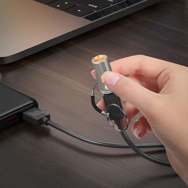 Hoco USB-C Adapter till Cigarettändare UA38 - Guld
