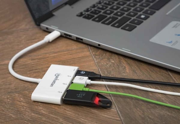 Manhattan USB-C Dock/Hub, Porte (x4): USB-A (x3) og USB-C, 5 Gbps (USB 3.2 Gen1 aka USB 3.0), Med strømforsyning (60W) til USB-C-port (Bemærk ekstra U
