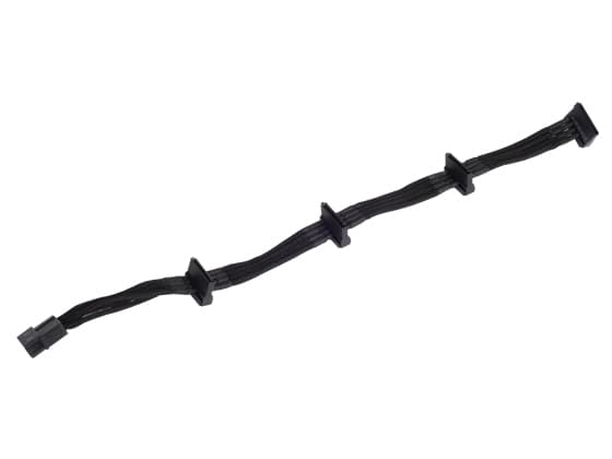 SilverStone PP07 - Strømforlengelseskabel - SATA-strøm (hunn) til 4-pin intern strøm (hann) - 30 cm - svart
