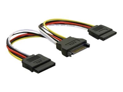 DELTACO SATA-15 - Strömdelare - SATA-ström (hane) till SATA-ström (hona) - 10 cm