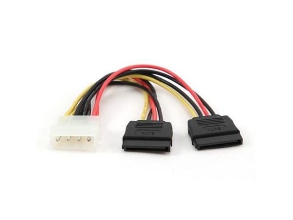 Cablexpert - Strømadapter - SATA-strøm (hann) til 4-pin intern strøm (hann) - 30 cm